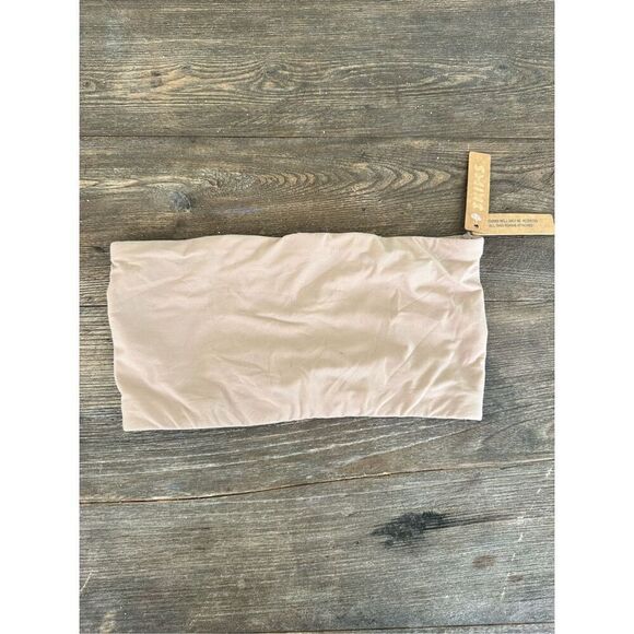 SKIMS Other - SKIMS Fits Everybody Soft Buttery Seamless Bandeau, size XS